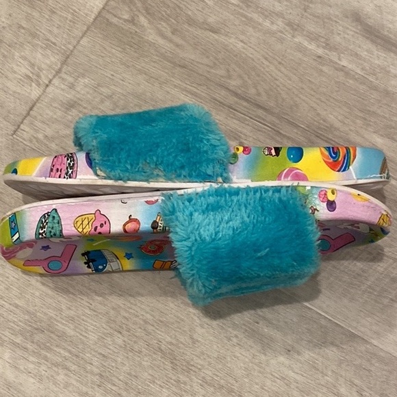 Great condition iSCREAM fluffy slides - Picture 5 of 8